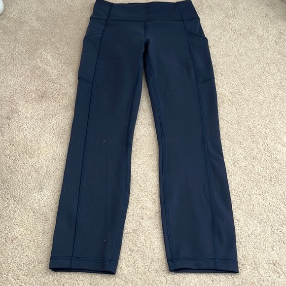 Lululemon Crop - Picture 2 of 11